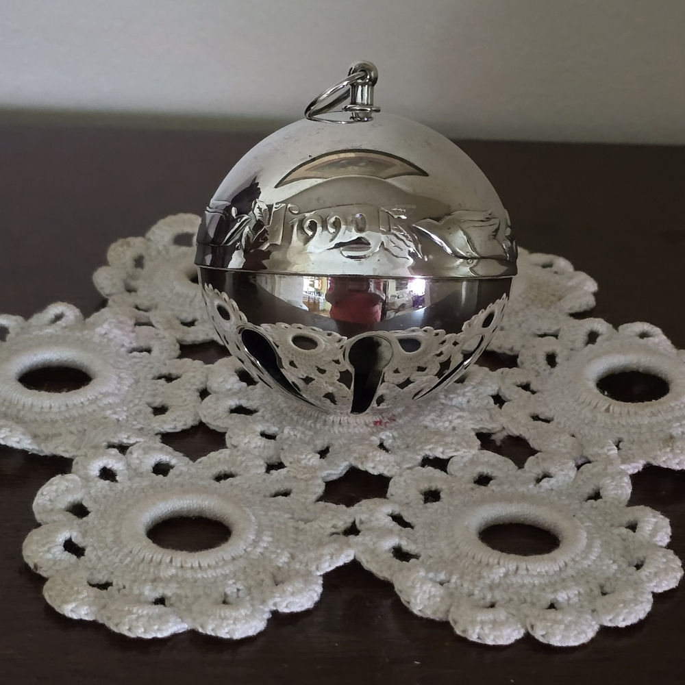 1990 Wallace Silversmiths Silver Plate Annual Chistmas Sleigh Bell